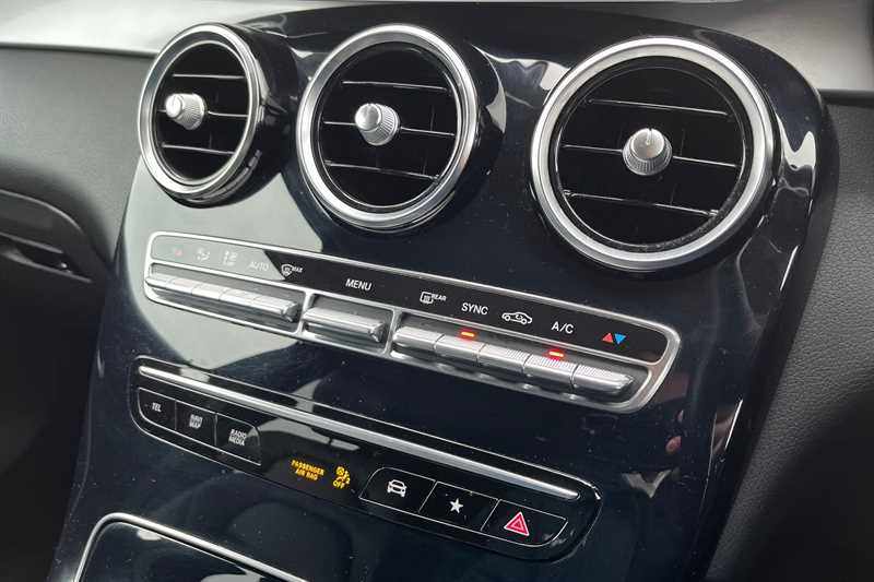 Used Mercedes-Benz GLC 2019 for sale - 77512990: Photo 15