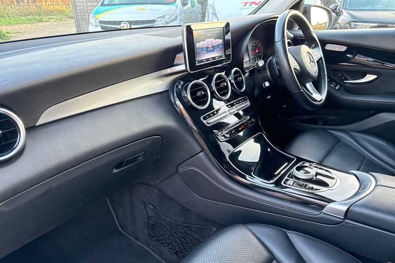 Used Mercedes-Benz GLC 2018 for sale - 77146160: Photo 13