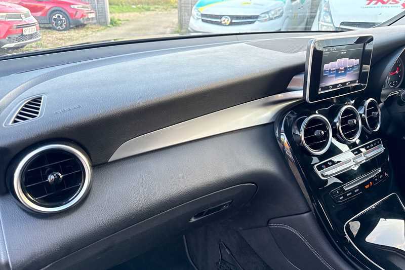 Used Mercedes-Benz GLC 2018 for sale - 77146160: Photo 25
