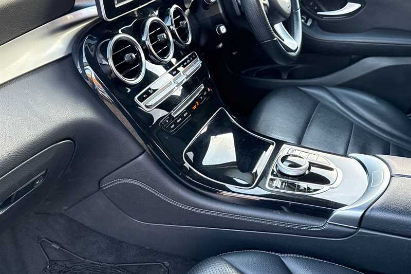 Used Mercedes-Benz GLC 2018 for sale - 77146160: Photo 27