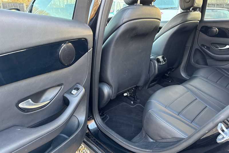 Used Mercedes-Benz GLC 2018 for sale - 77146160: Photo 38