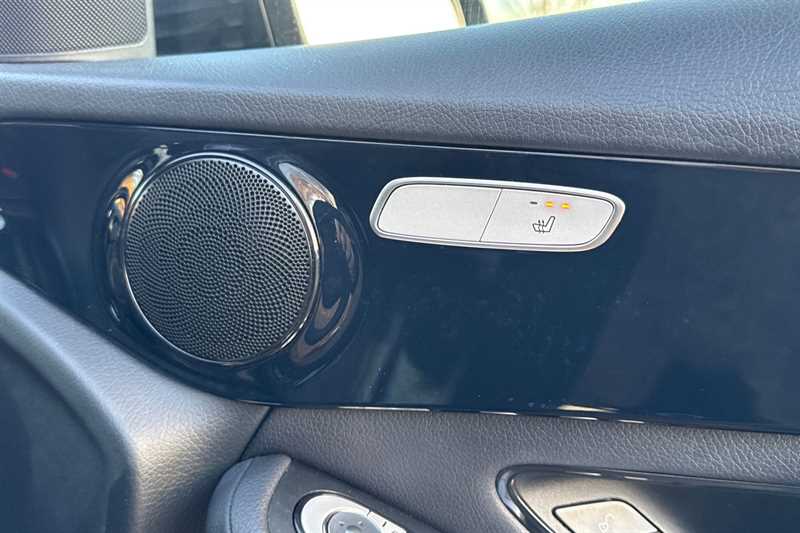 Used Mercedes-Benz GLC 2018 for sale - 77146160: Photo 48