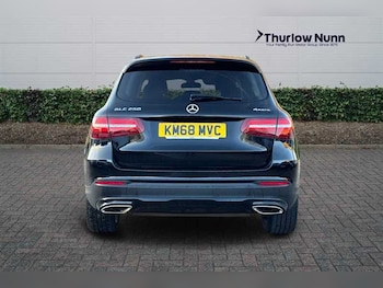 Used Mercedes-Benz GLC 2018 for sale - 77146160: Photo