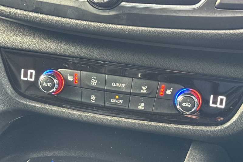 Used Vauxhall Insignia 2018 for sale - 77146293: Photo 15