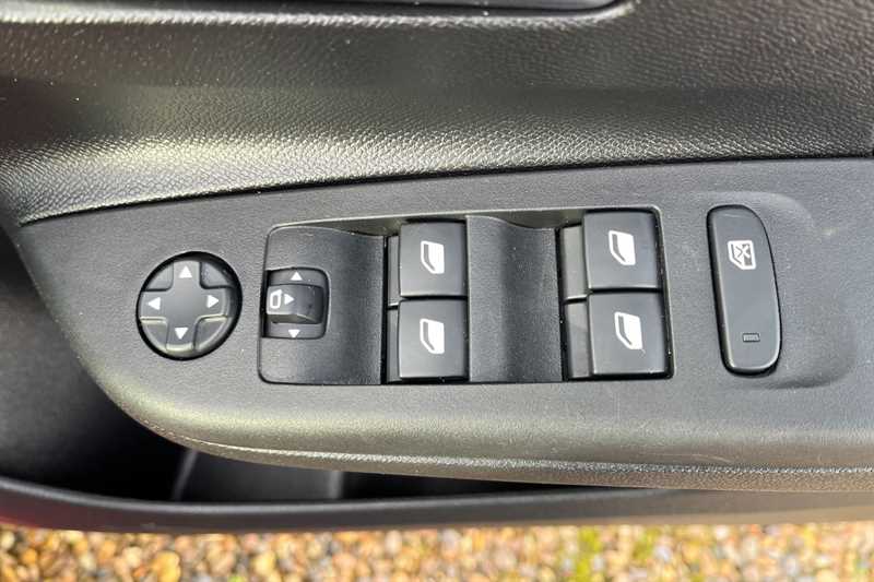 Used Vauxhall Corsa 2024 for sale - 77472104: Photo 16