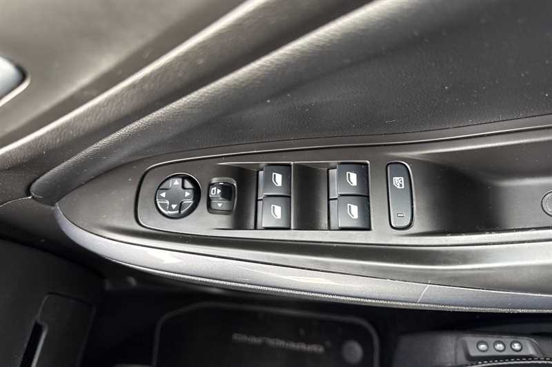 Used Vauxhall Grandland X 2020 for sale - 76875236: Photo 16