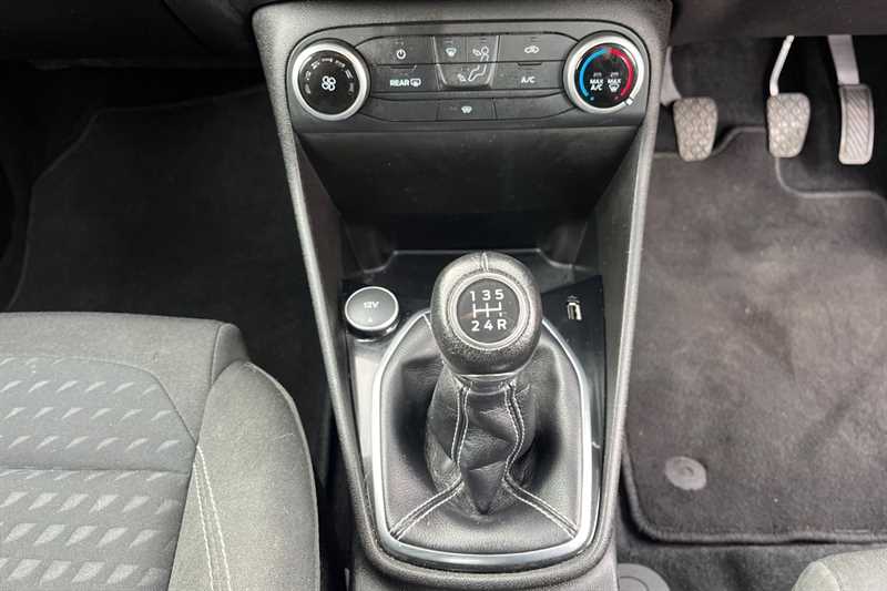 Used Ford Fiesta 2019 for sale - 77414105: Photo 39