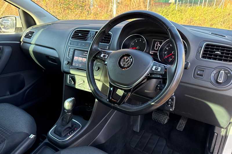 Used Volkswagen Polo 2016 for sale - 77146224: Photo 10