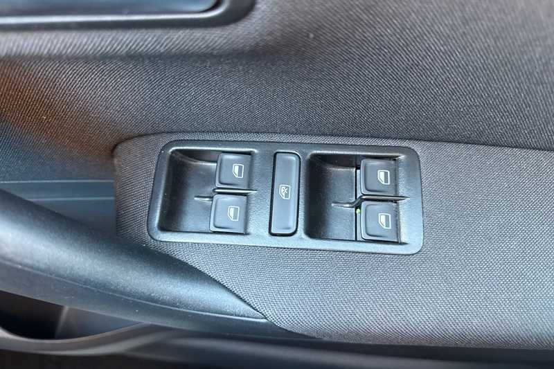 Used Volkswagen Polo 2016 for sale - 77146224: Photo 16