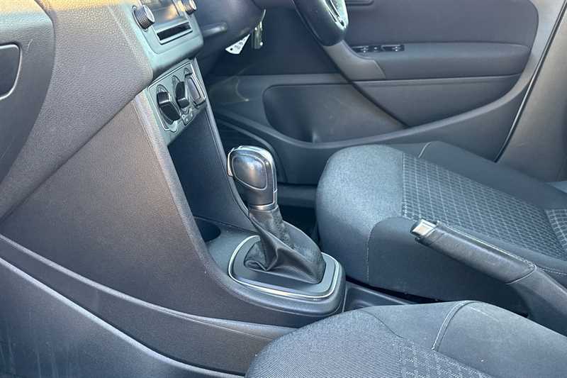 Used Volkswagen Polo 2016 for sale - 77146224: Photo 27