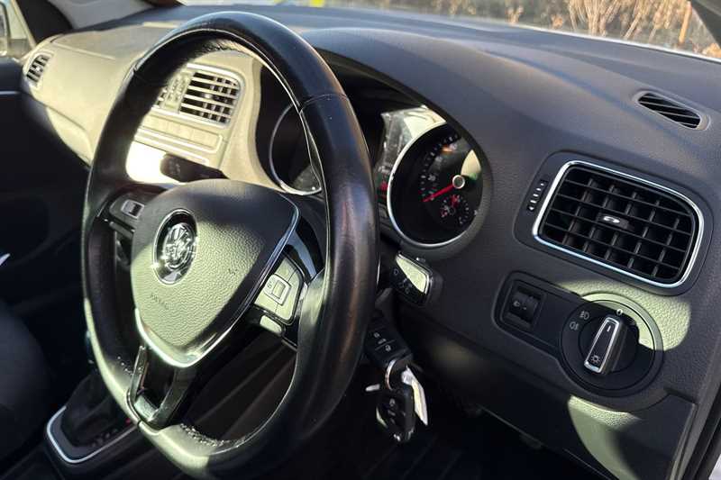 Used Volkswagen Polo 2016 for sale - 77146224: Photo 42