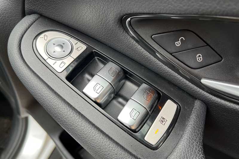 Used Mercedes-Benz GLC 2019 for sale - 78141873: Photo 16