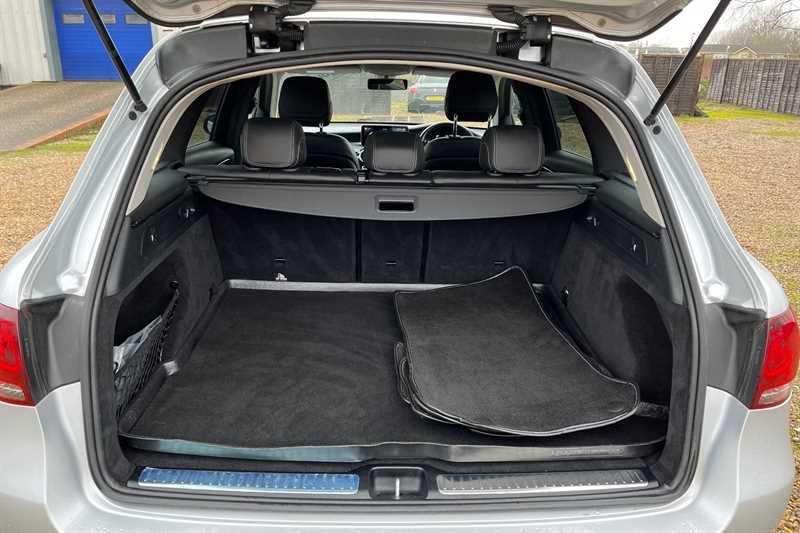 Used Mercedes-Benz GLC 2019 for sale - 78141873: Photo 24