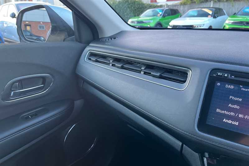 Used Honda HR-V 2018 for sale - 77841792: Photo 36