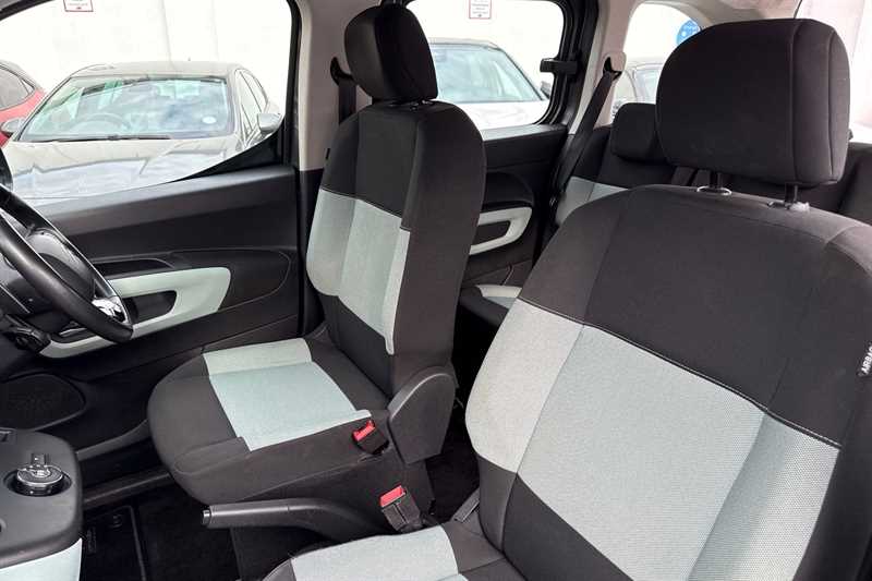 Vehicle 28