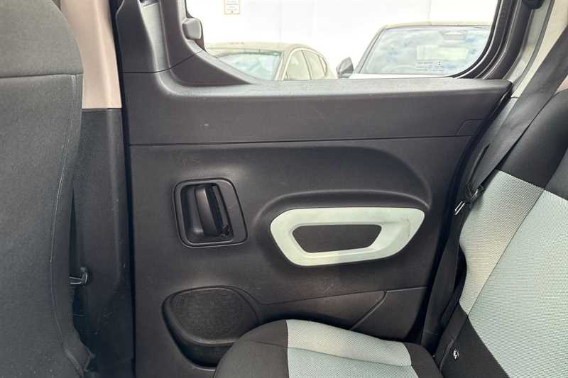 Vehicle 33