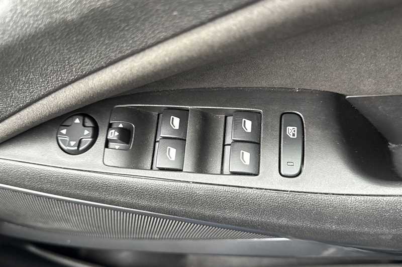 Used Vauxhall Crossland 2024 for sale - 77685973: Photo 16