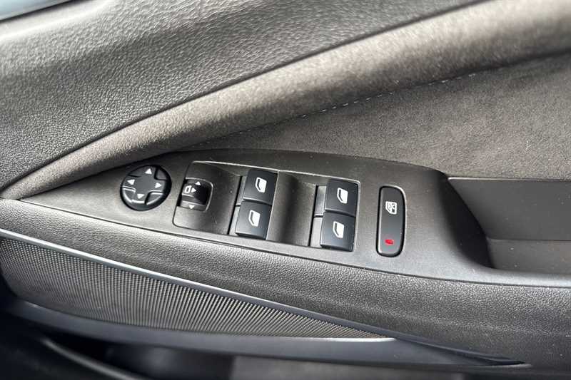 Used Vauxhall Crossland 2022 for sale - 76372636: Photo 16