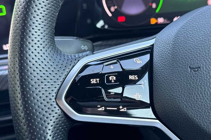 Used Volkswagen Golf 2022 for sale - 76155306: Photo 21