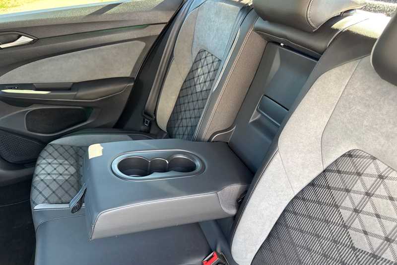 Used Volkswagen Golf 2022 for sale - 76155306: Photo 35