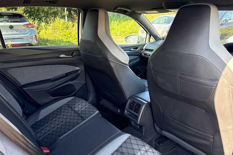 Used Volkswagen Golf 2022 for sale - 76155306: Photo 40