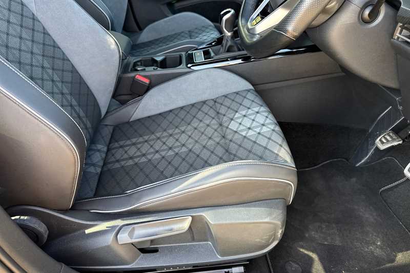 Used Volkswagen Golf 2022 for sale - 76155306: Photo 44