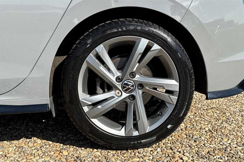 Used Volkswagen Golf 2022 for sale - 76155306: Photo 9