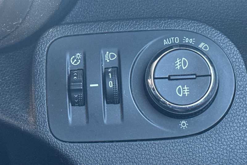 Used Vauxhall Combo Life 2019 for sale - 77145983: Photo 30