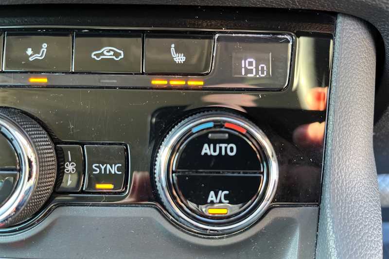 Used Skoda Karoq 2019 for sale - 77146180: Photo 48