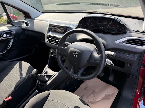Used Peugeot 208 2013 for sale - 74435360: Photo 15