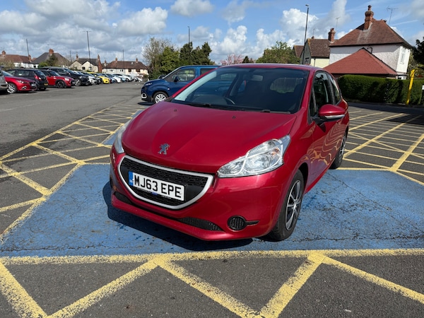 Used Peugeot 208 2013 for sale - 74435360: Photo 3