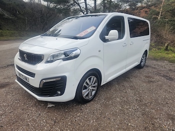 Used Peugeot Traveller 2021 for sale - 78944337: Photo