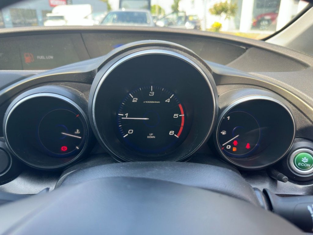 Used Honda Civic 2012 for sale - 77697675: Photo 14