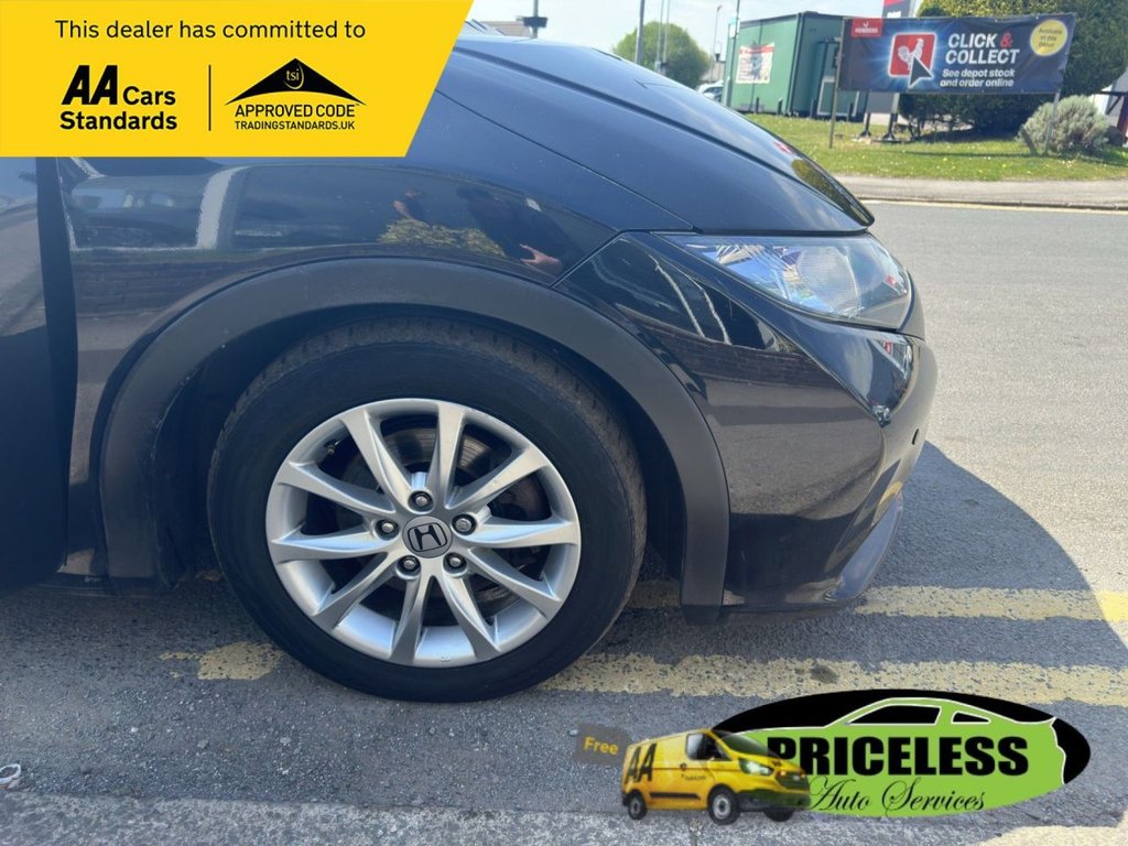 Used Honda Civic 2012 for sale - 77697675: Photo 16