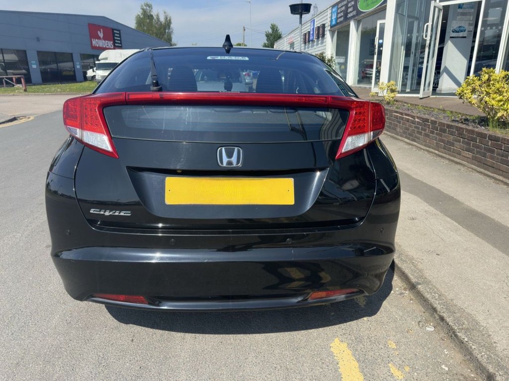Used Honda Civic 2012 for sale - 77697675: Photo 6
