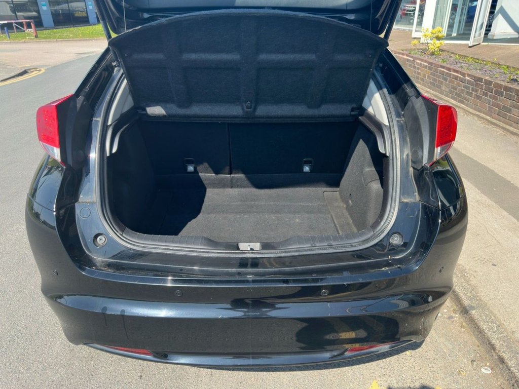 Used Honda Civic 2012 for sale - 77697675: Photo 9