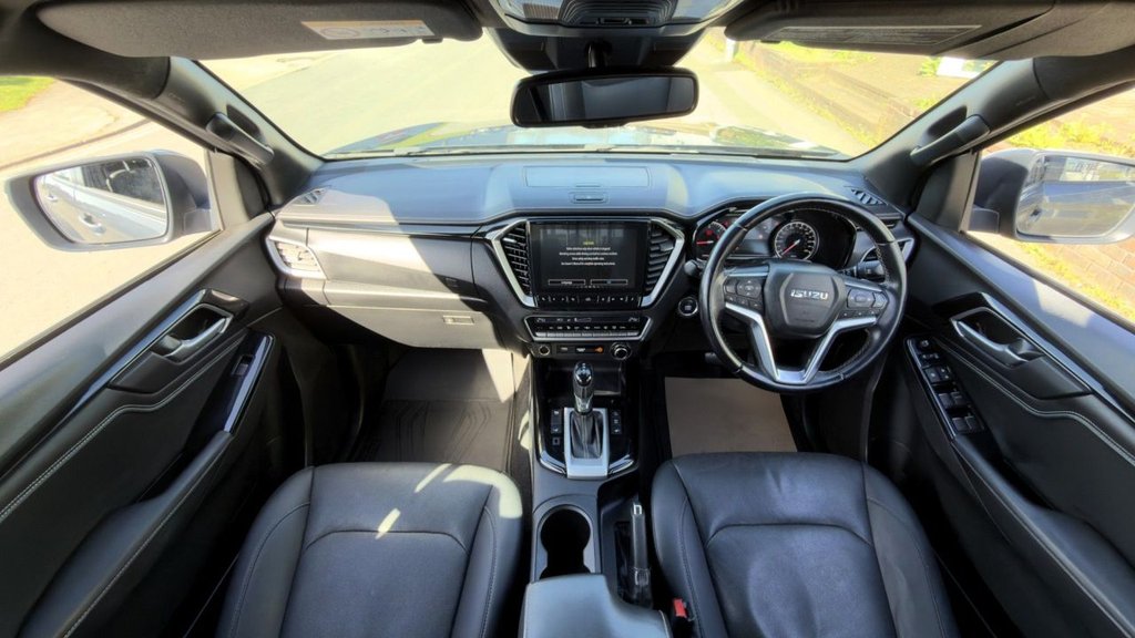 Used Isuzu D-Max 2023 for sale - 77919893: Photo 2