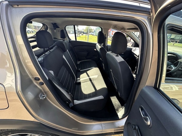 Used Dacia Sandero Stepway 2019 for sale - 76185235: Photo 10