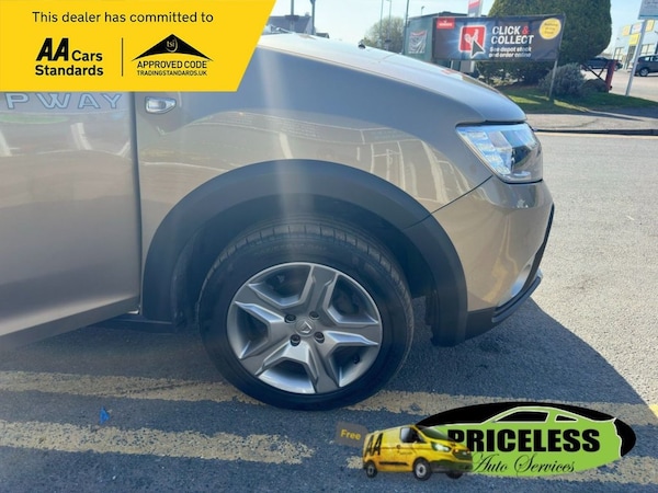 Used Dacia Sandero Stepway 2019 for sale - 76185235: Photo 18