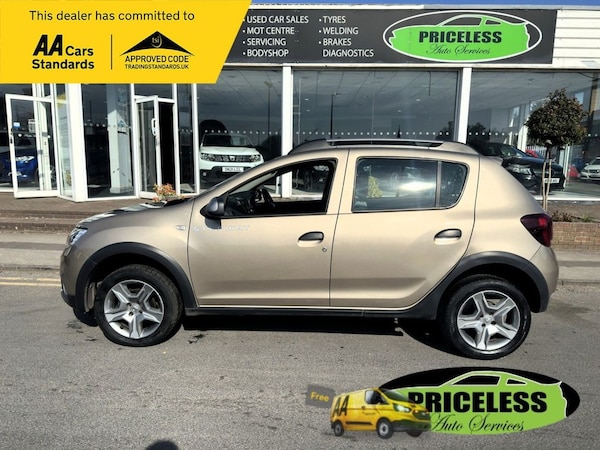Used Dacia Sandero Stepway 2019 for sale - 76185235: Photo 3