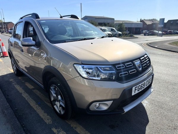 Used Dacia Sandero Stepway 2019 for sale - 76185235: Photo 4