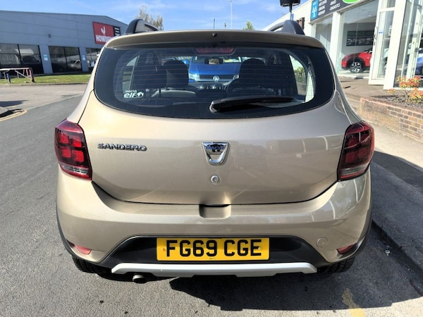 Used Dacia Sandero Stepway 2019 for sale - 76185235: Photo 6
