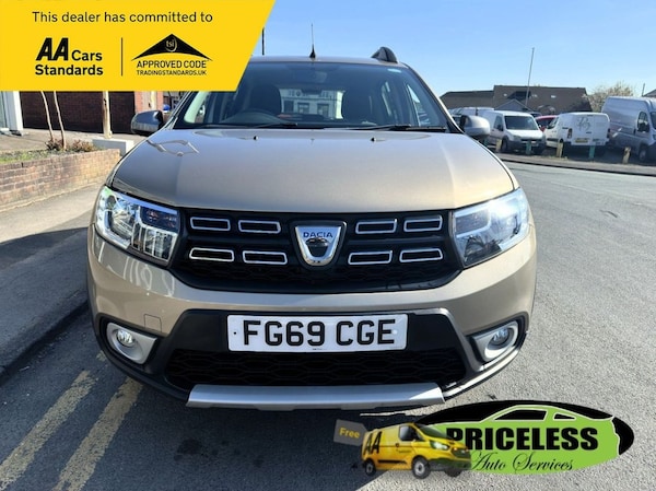 Used Dacia Sandero Stepway 2019 for sale - 76185235: Photo 9