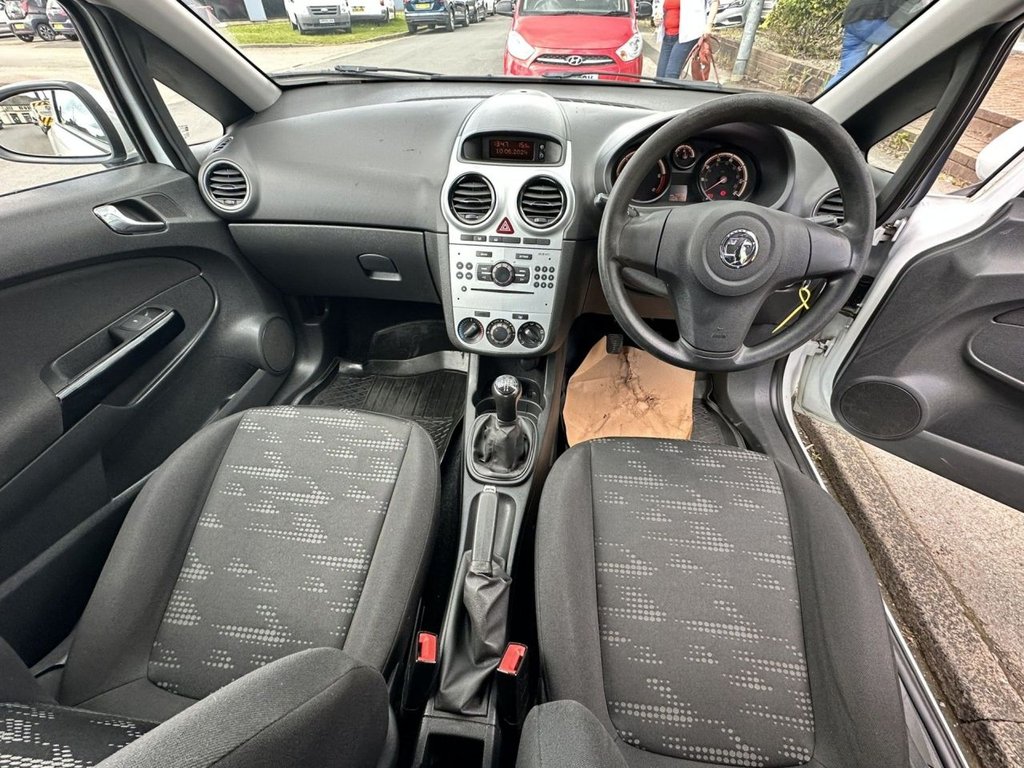 Used Vauxhall Corsa Van 2014 for sale - 77697673: Photo 2