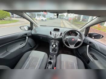 Used Ford Fiesta 2010 for sale - 79738500: Photo