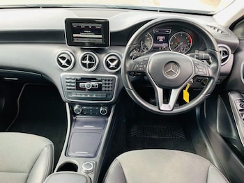 Used Mercedes-Benz A-Class 2015 for sale - 75832434: Photo