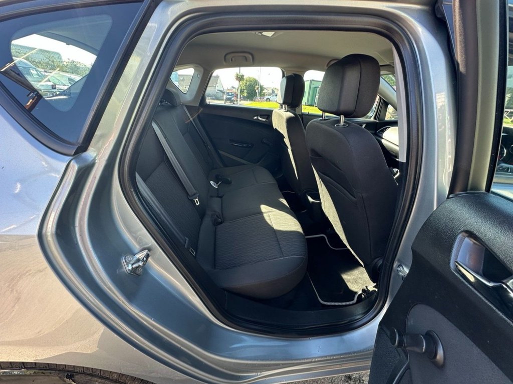 Used Vauxhall Astra 2015 for sale - 77463453: Photo 10