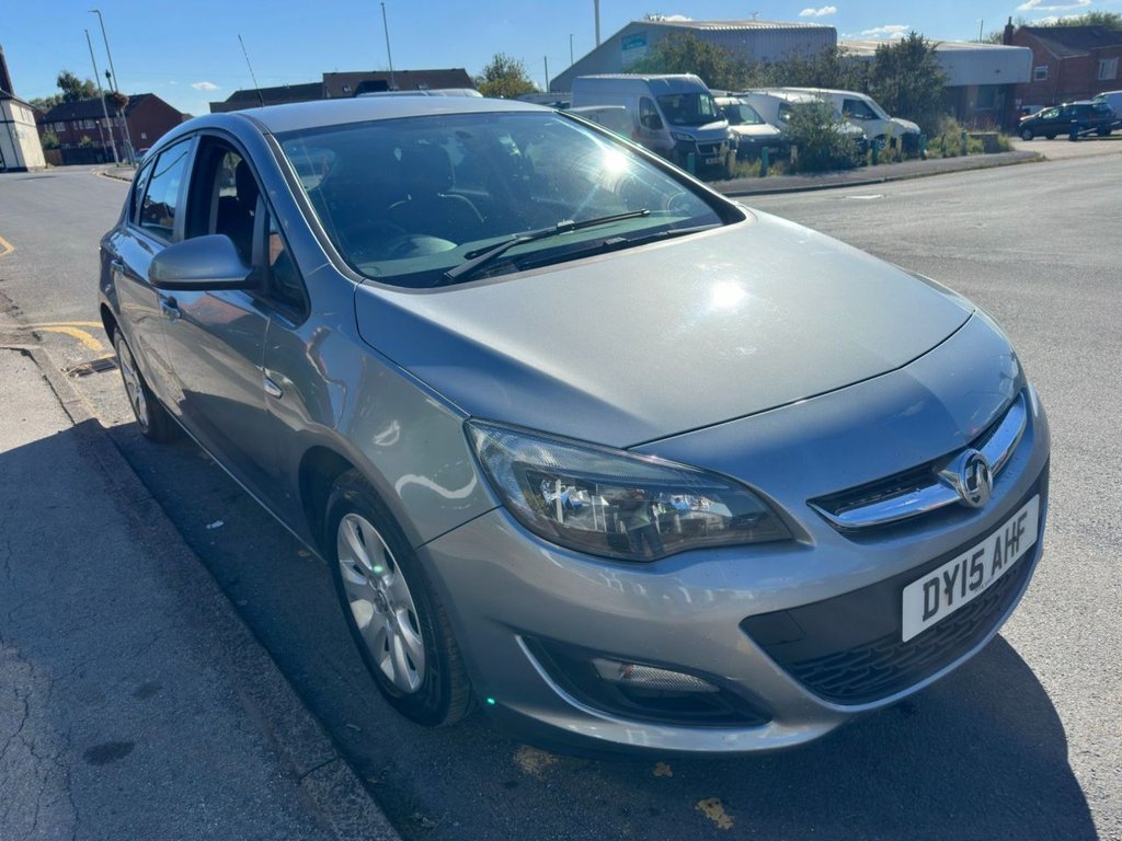 Used Vauxhall Astra 2015 for sale - 77463453: Photo 4