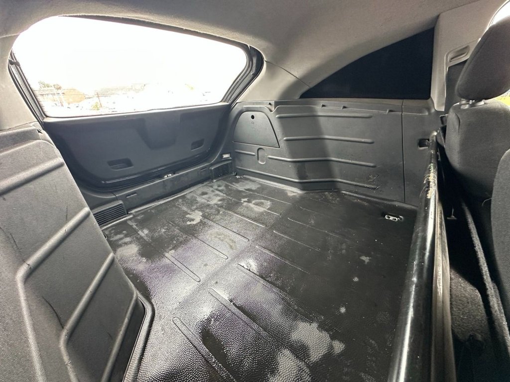 Used Vauxhall Corsa 2007 for sale - 76617383: Photo 12