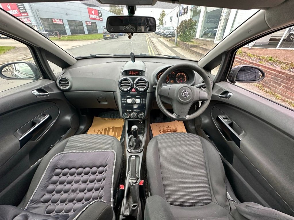 Used Vauxhall Corsa 2007 for sale - 76617383: Photo 2